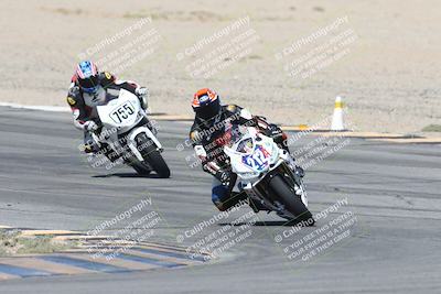 media/Oct-05-2025-CVMA (Sun) [[beeef4f201]]/Race 10-Formula Lightweight Twins Shootout/